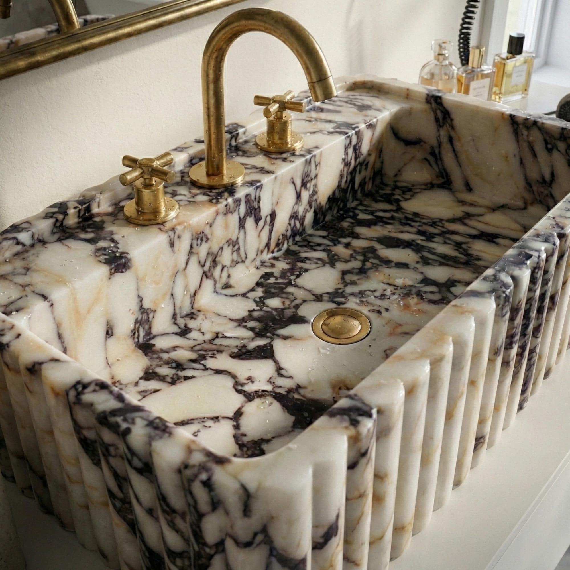 Custom Calacatta Monet Viola Marble Sink, Desing Violet Marble Sink, Bathroom Sink, Elegant Wall-Mounted Fluted Design Sink