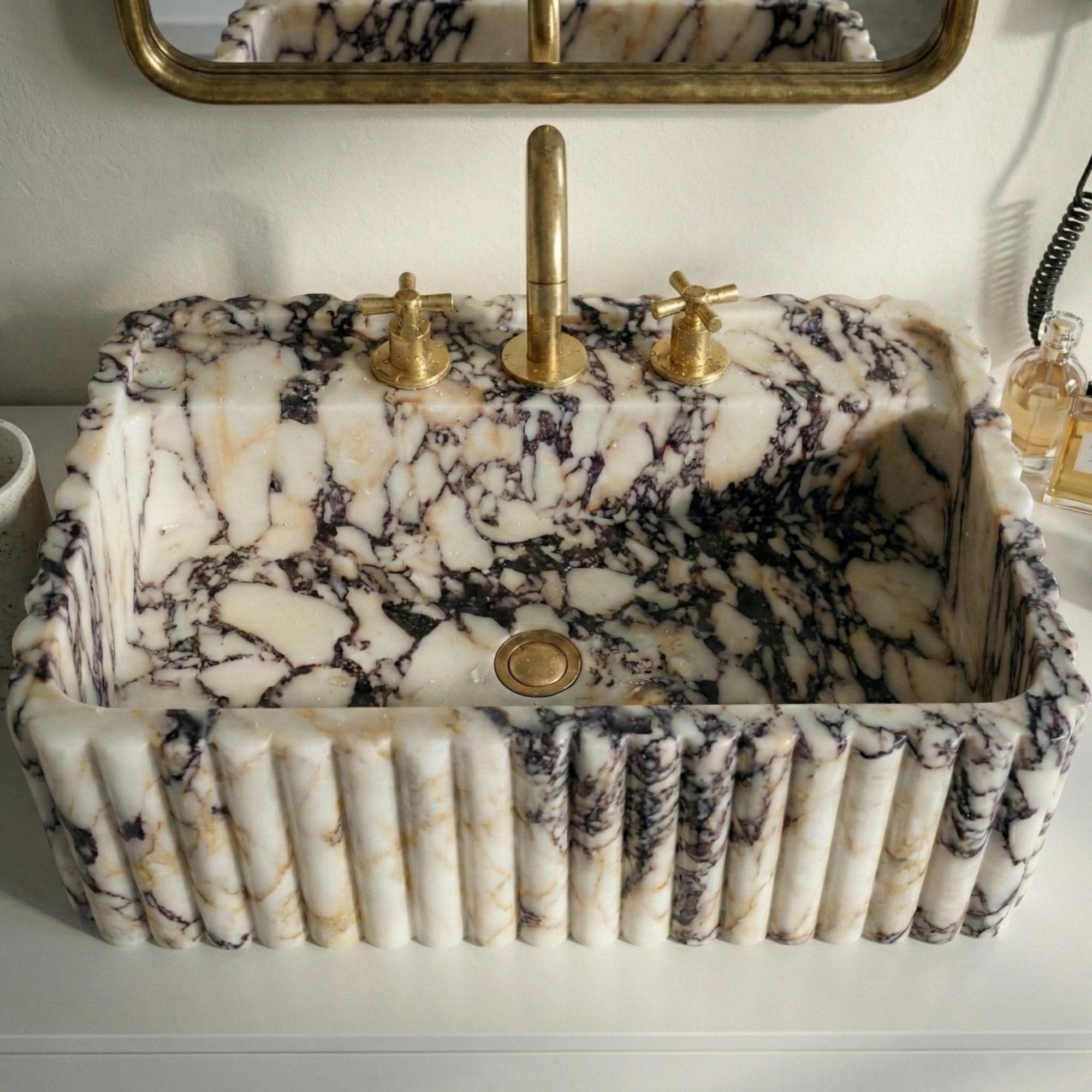 Custom Calacatta Monet Viola Marble Sink, Desing Violet Marble Sink, Bathroom Sink, Elegant Wall-Mounted Fluted Design Sink